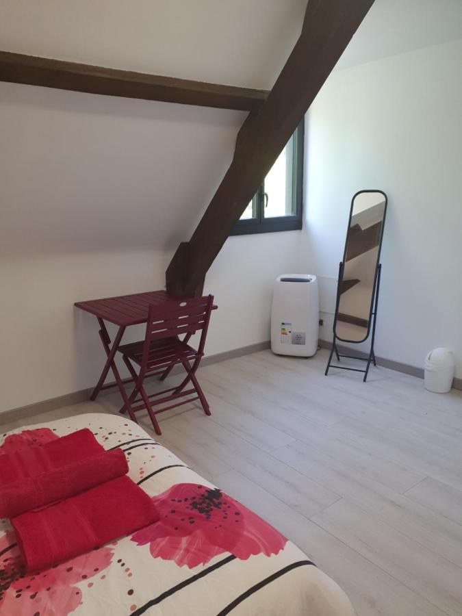 Le Curieux De Conques Bed & Breakfast Saint-Cyprien-sur-Dourdou Exterior photo